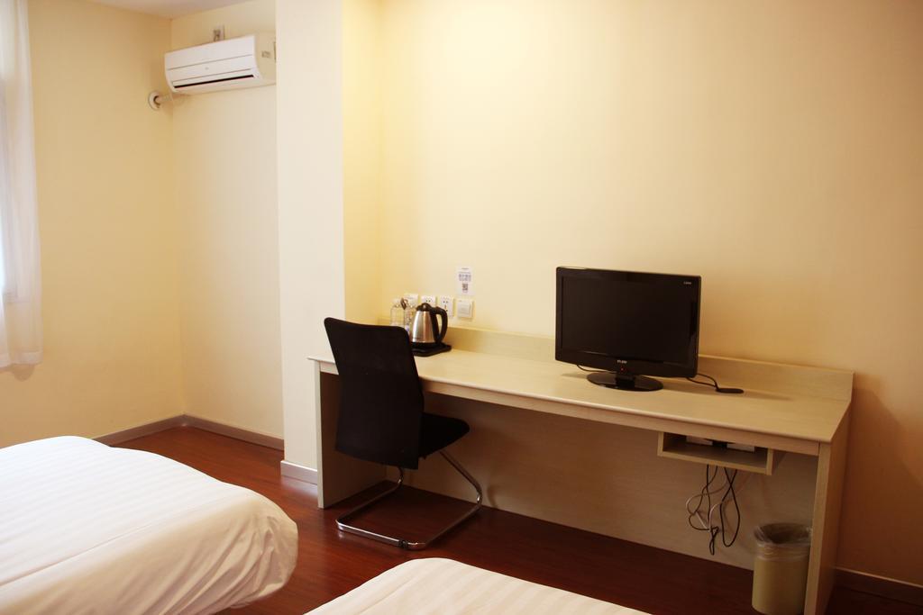 Hanting Hotel Shanghai South Railway Station Luoxiang Road Branch Rum bild