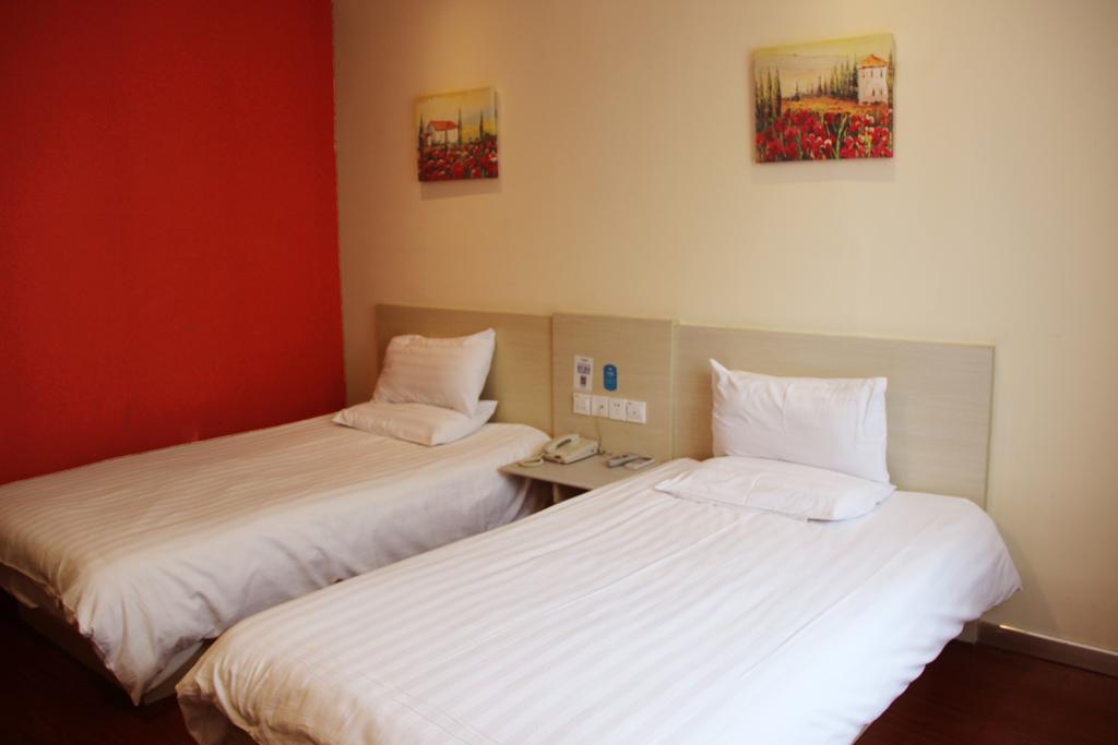 Hanting Hotel Shanghai South Railway Station Luoxiang Road Branch Rum bild
