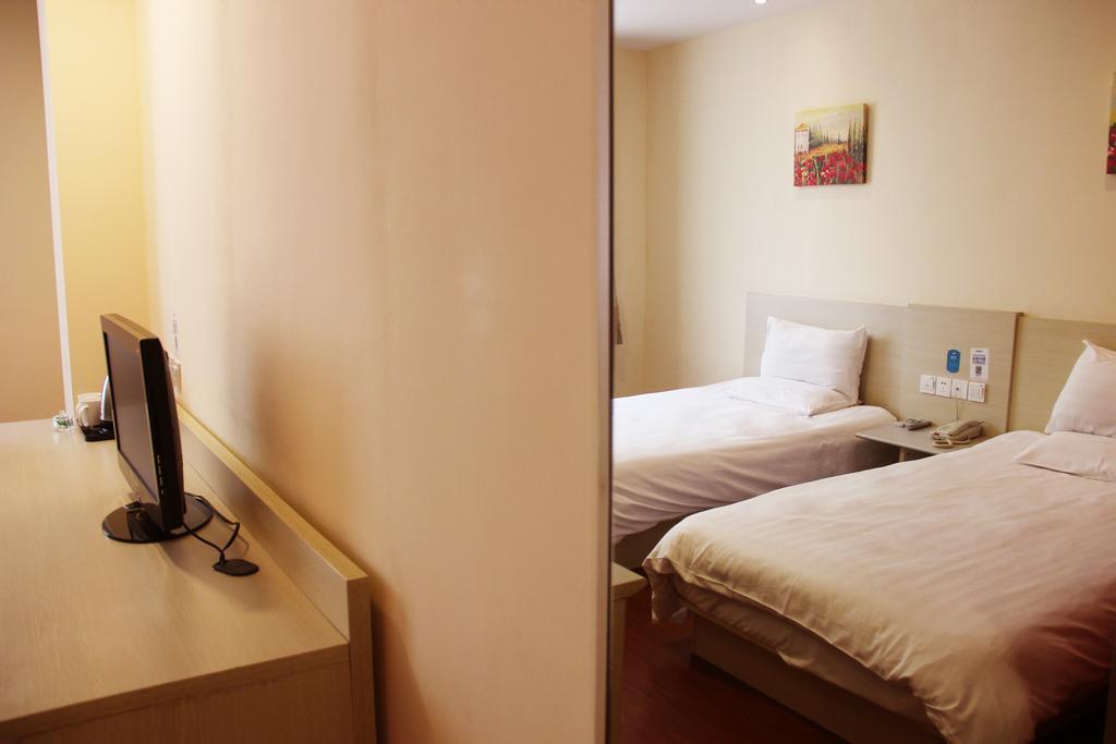 Hanting Hotel Shanghai South Railway Station Luoxiang Road Branch Rum bild