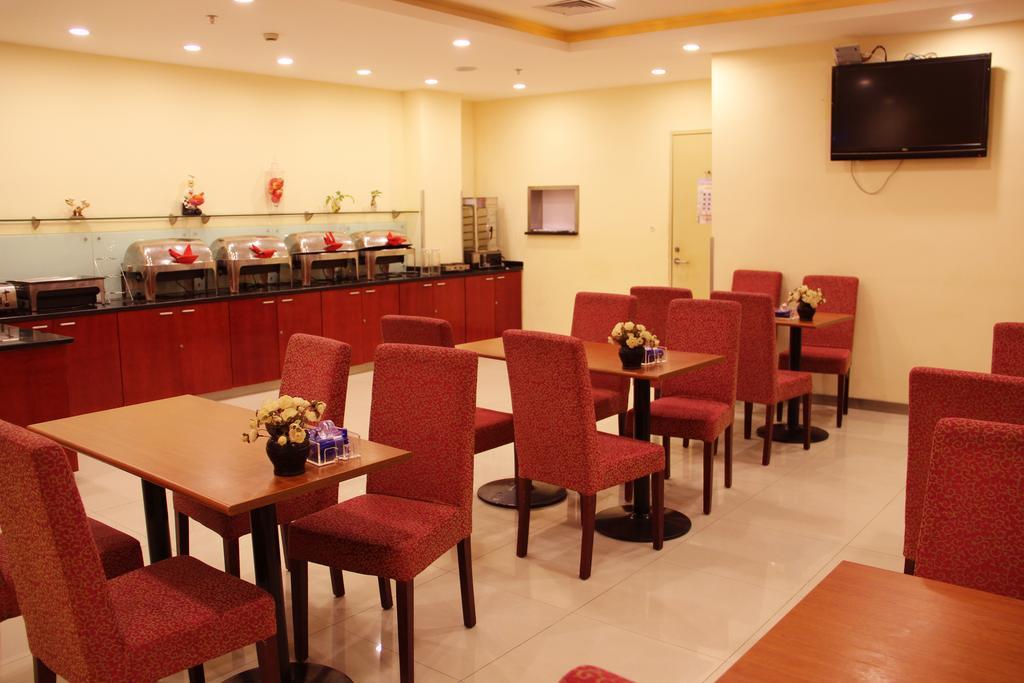 Hanting Hotel Shanghai South Railway Station Luoxiang Road Branch Exteriör bild