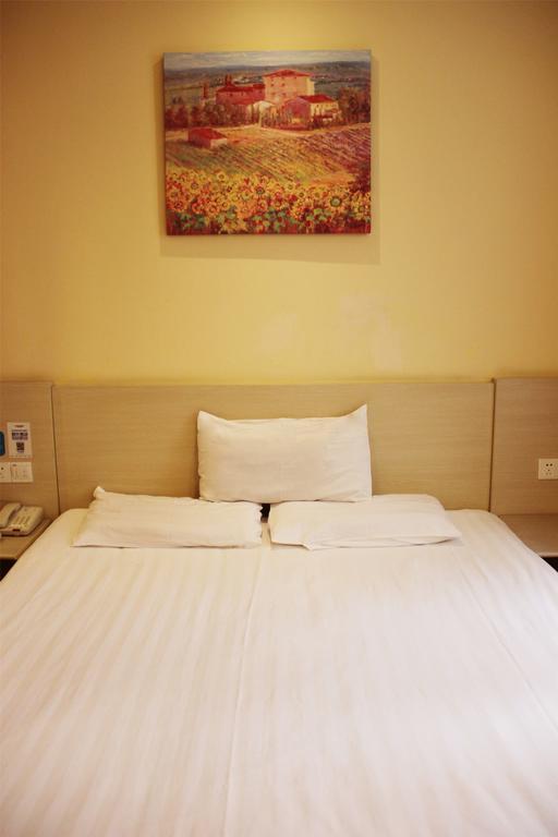 Hanting Hotel Shanghai South Railway Station Luoxiang Road Branch Exteriör bild